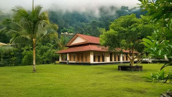 Kiat Menjaga Suhu Rumah Tetap Sejuk Tanpa AC